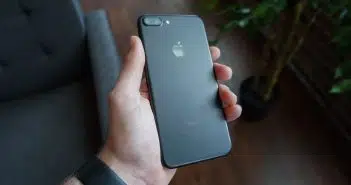 person holding black iPhone 7 Plus