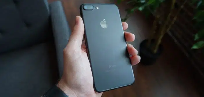 person holding black iPhone 7 Plus