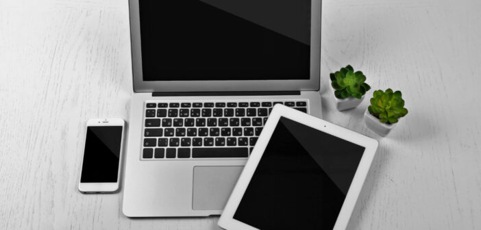 Portabilité et performance : comment choisir entre une tablette et un PC portable ?