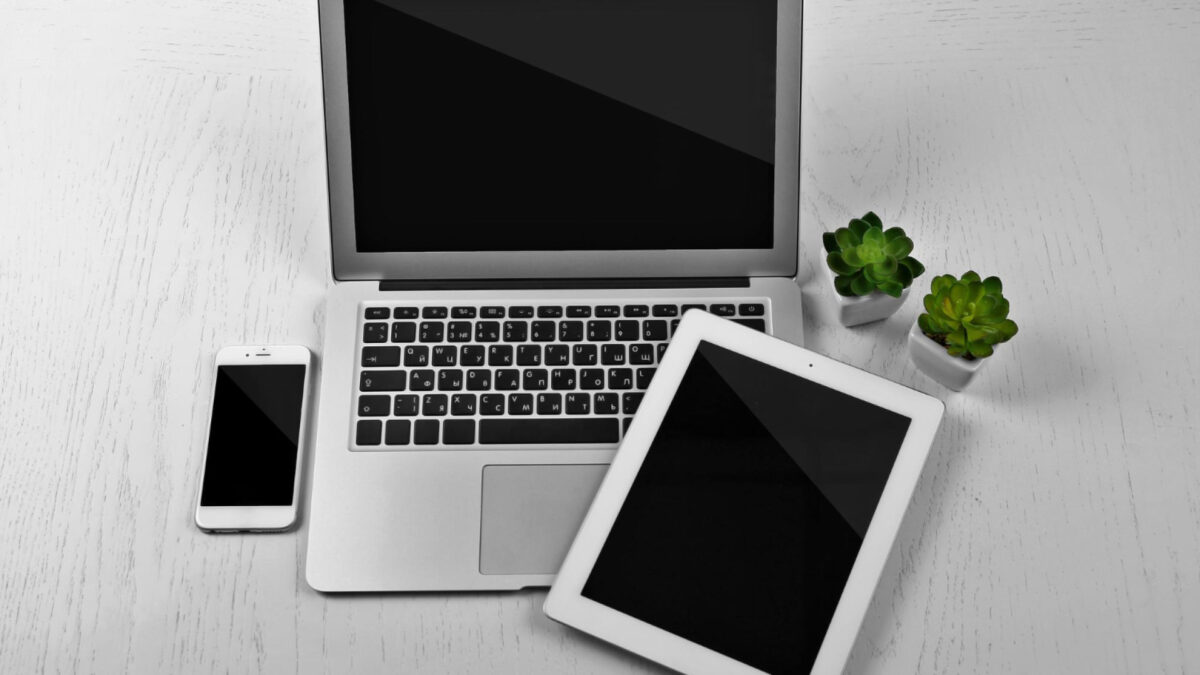 Portabilité et performance : comment choisir entre une tablette et un PC portable ?