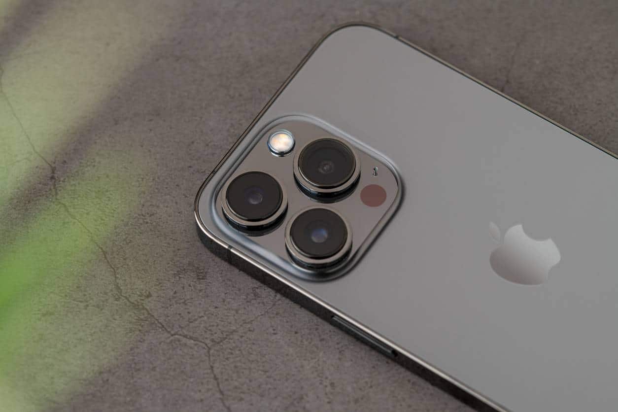 iPhone 13 coque transparente ultrafine